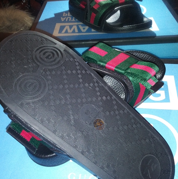 Gucci slides - Picture 2 of 2